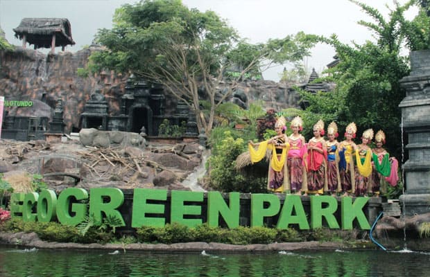 Air Terjun Curug Cibereum - SunburstAdventure.com